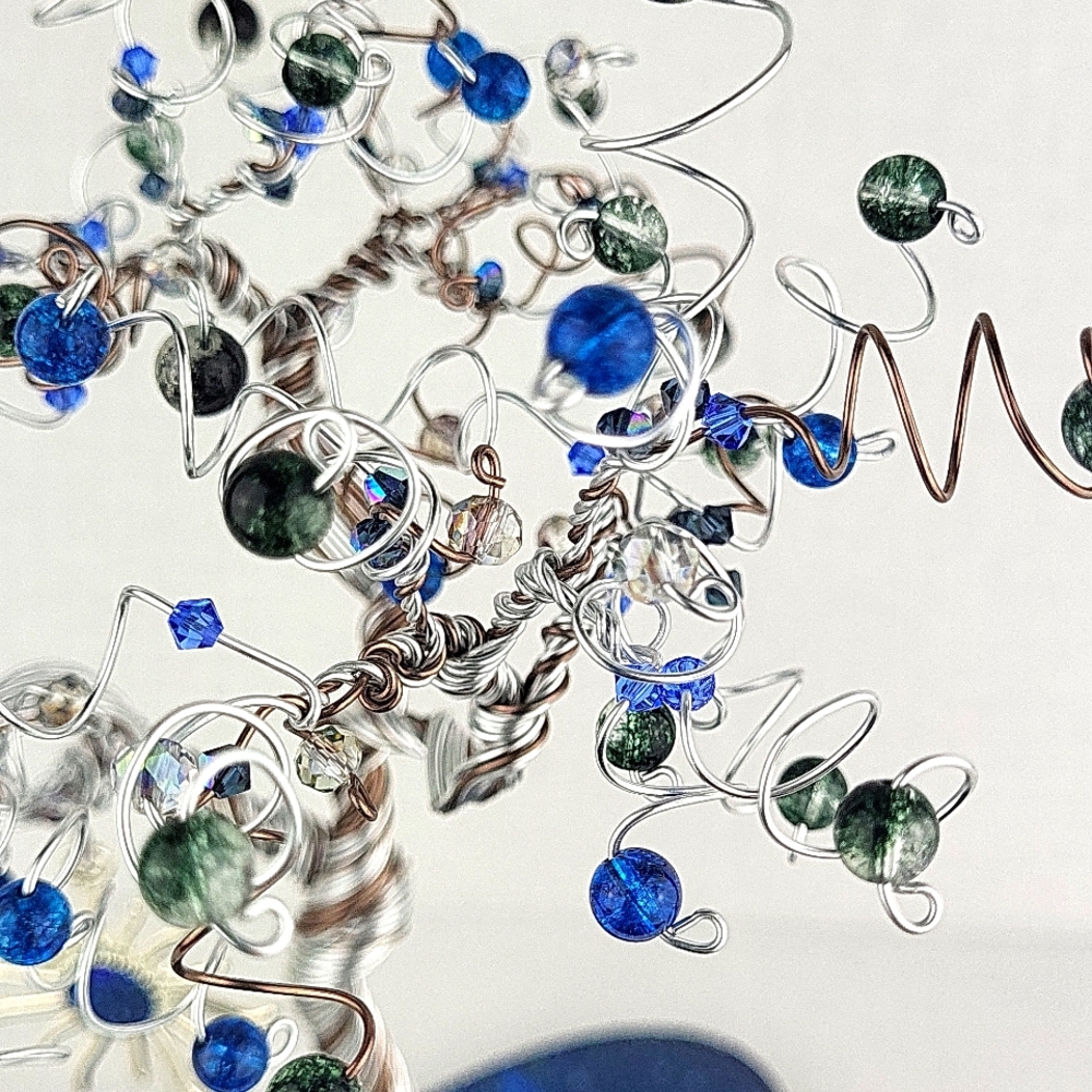 Hanna's SunTrees Wire Tree Art - Picture 7 of 8